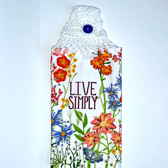 Relisted See New Listing HAND CRAFTED Crochet Floral Hanging Kitchen Hand Towels - Picture 6 of 9